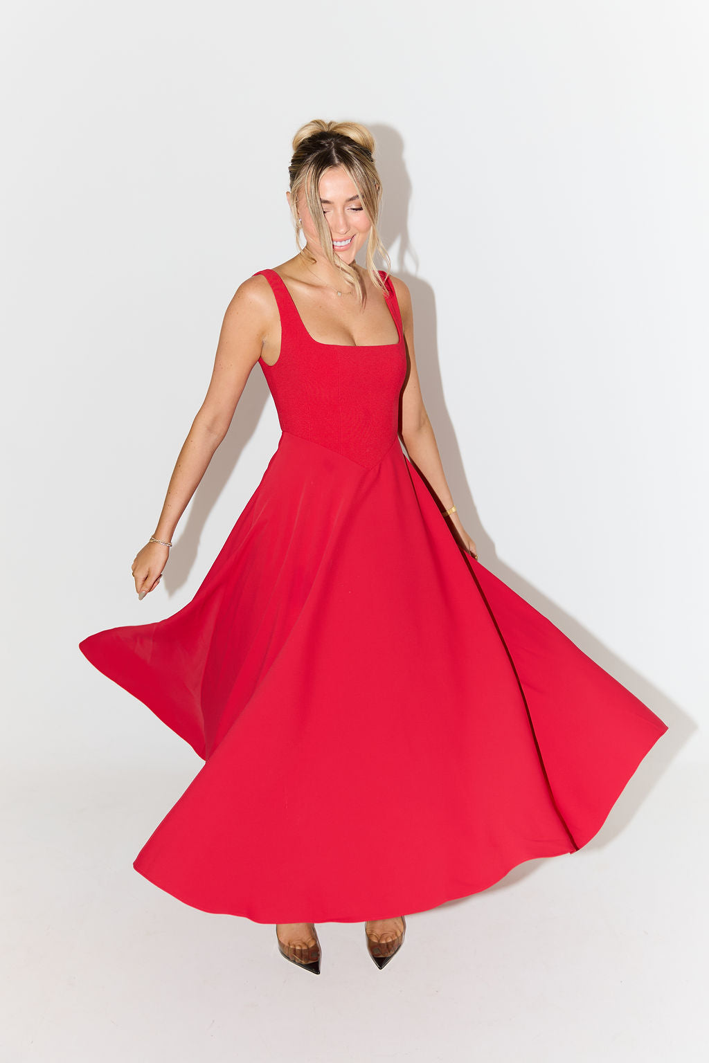 SALMA | VESTIDO FLUIDO Y ATEMPORAL