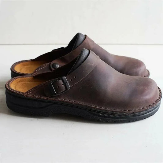 BRECK | ZUECO CON CORREA LATERAL AJUSTABLE